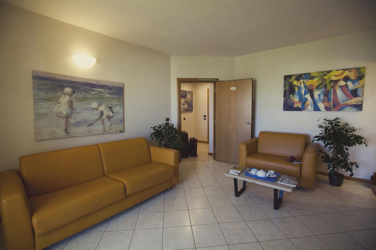 Avantgarde Hotel Conversano Exterior foto